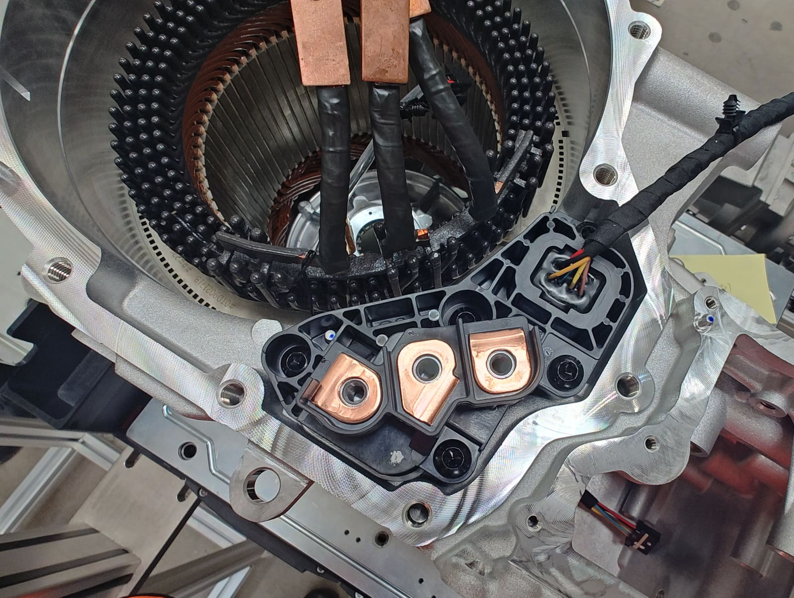 电机定子与三相高压接口总成 · 建勋 2025 量产项目